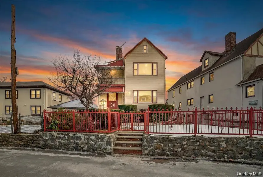 247 Nuber AVE #2, Mount Vernon, NY 10553