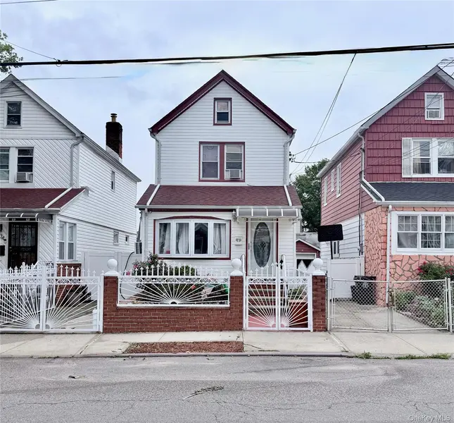 9230 212th PL, Queens Village, NY 11428