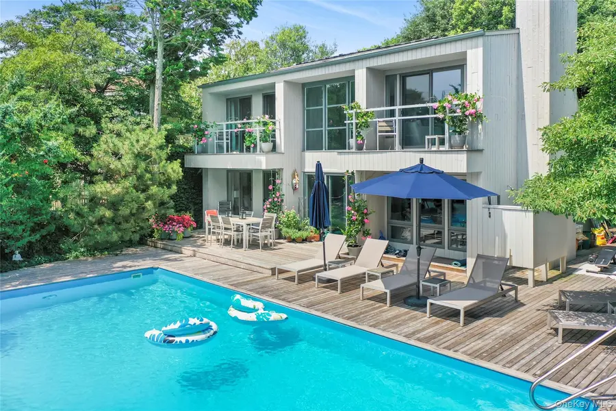 77 Bay WALK, Fire Island Pines, NY 11782