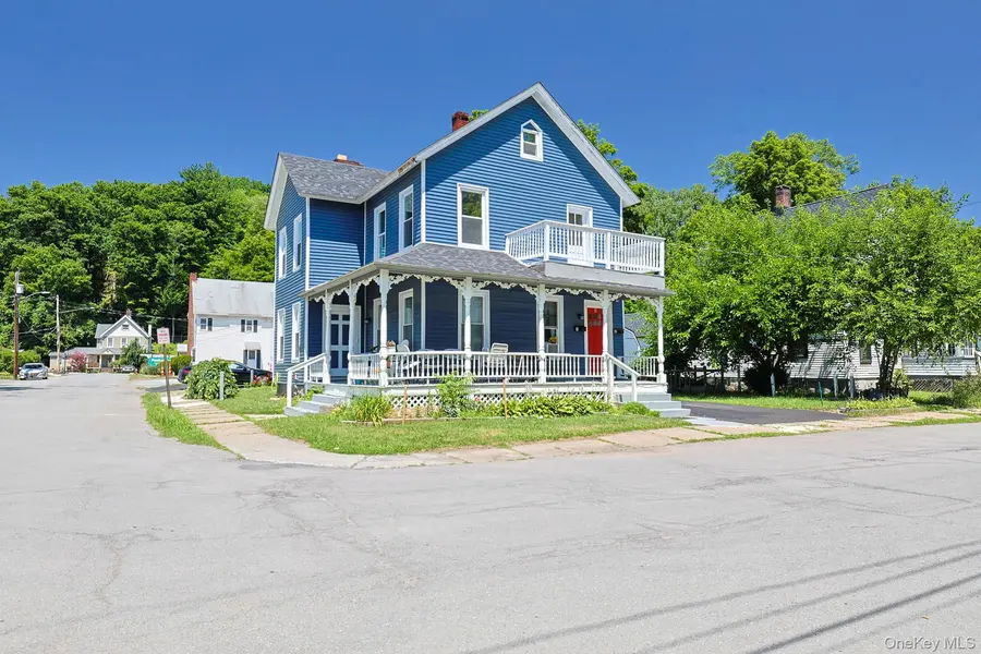 9 Hickory ST, Ellenville, NY 12428