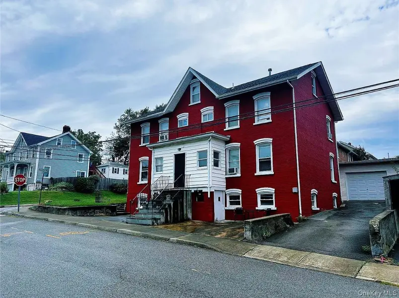 28 Davis ST #1, Beacon, NY 12508