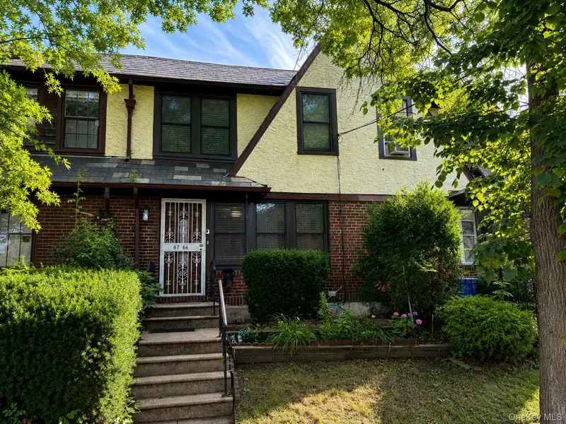 6766 Exeter ST, Forest Hills, NY 11375