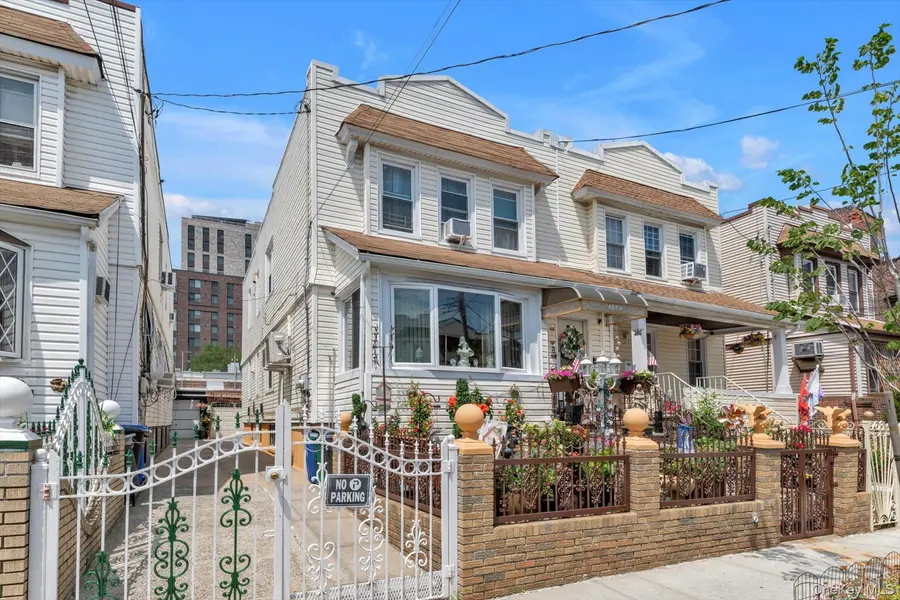 152 Pine ST, Brooklyn, NY 11208