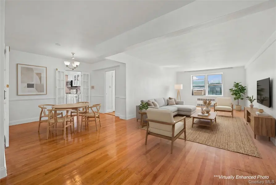 72-10 112 ST #6G, Forest Hills, NY 11375