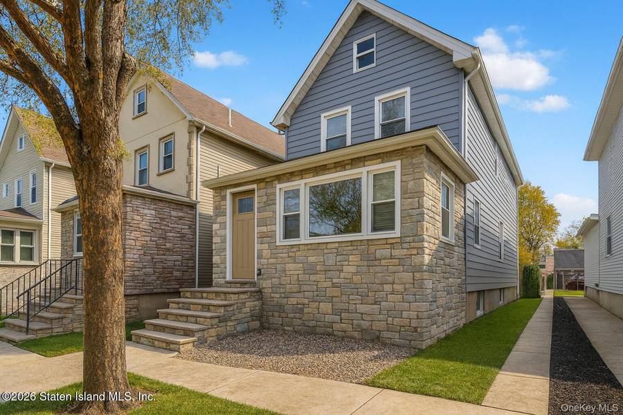 13 Laforge Ave, Staten Island, NY 10302