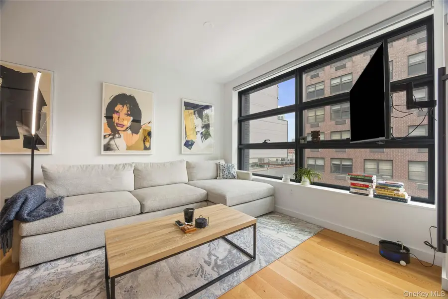 547 W 47th ST #509, New York (manhattan), NY 10036