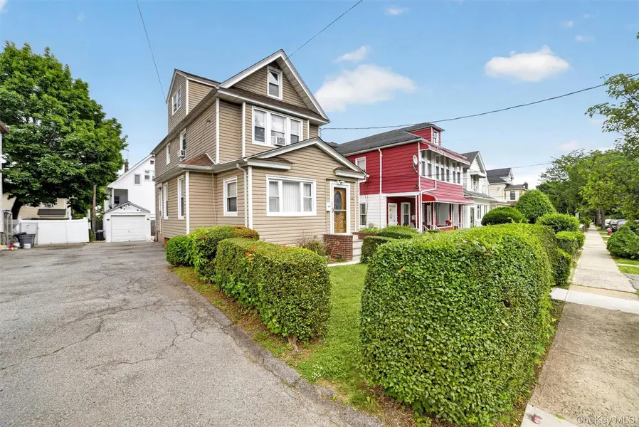 153 Hillside AVE, Mount Vernon, NY 10553