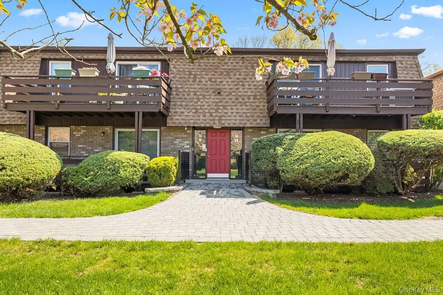 19 New Holland VLG, Nanuet, NY 10954