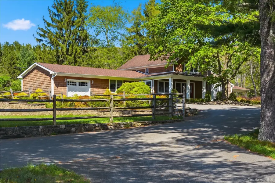 234 Hynes RD, Poughquag, NY 12570