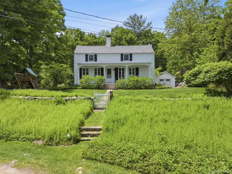 23 Pound Ridge RD, Pound Ridge, NY 10576