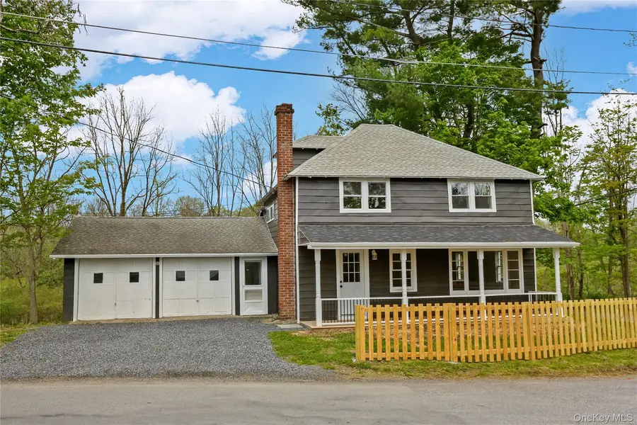 1 Lower Whitfield RD, Accord, NY 12404