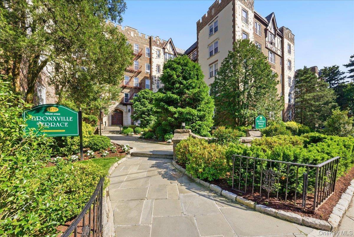 1468 Midland AVE #1A, Bronxville, NY 10708
