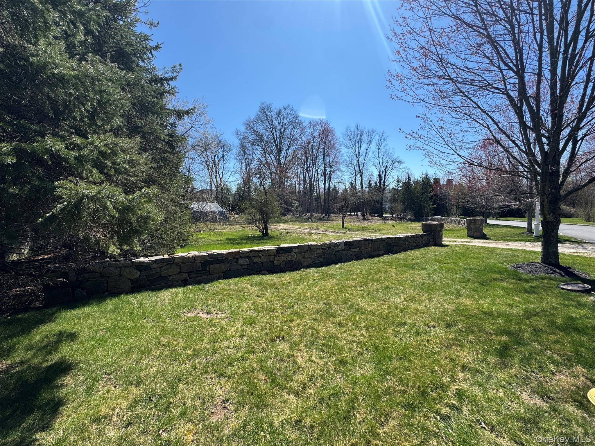 5 Stone Bridge RD, Purchase, NY 10577
