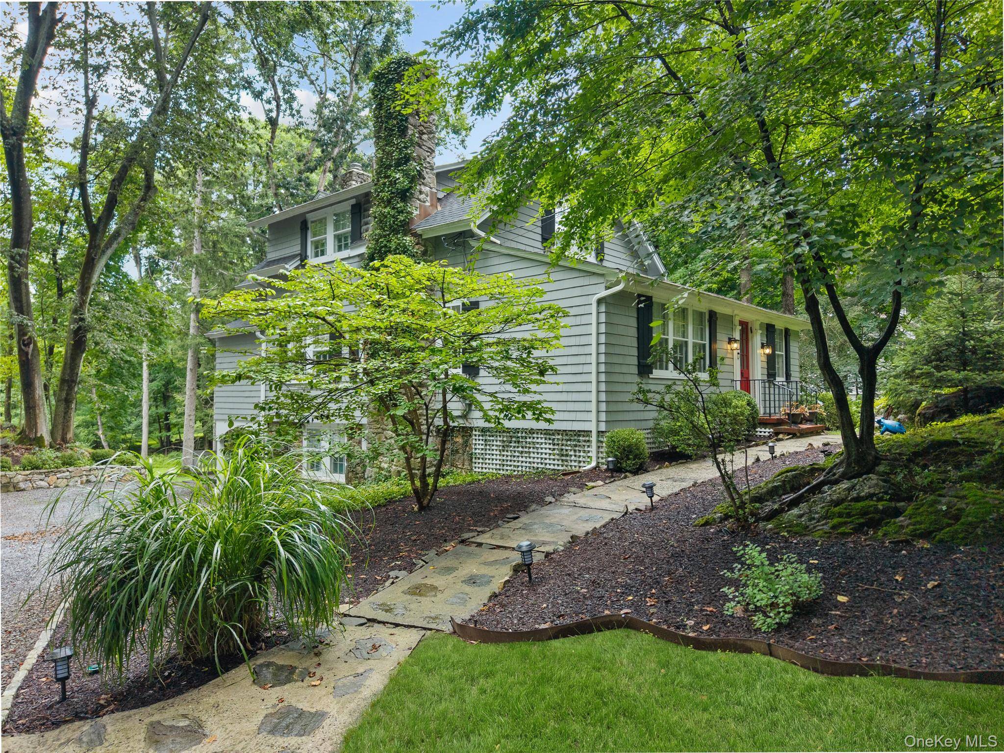 131 Douglas RD, Chappaqua, NY 10514
