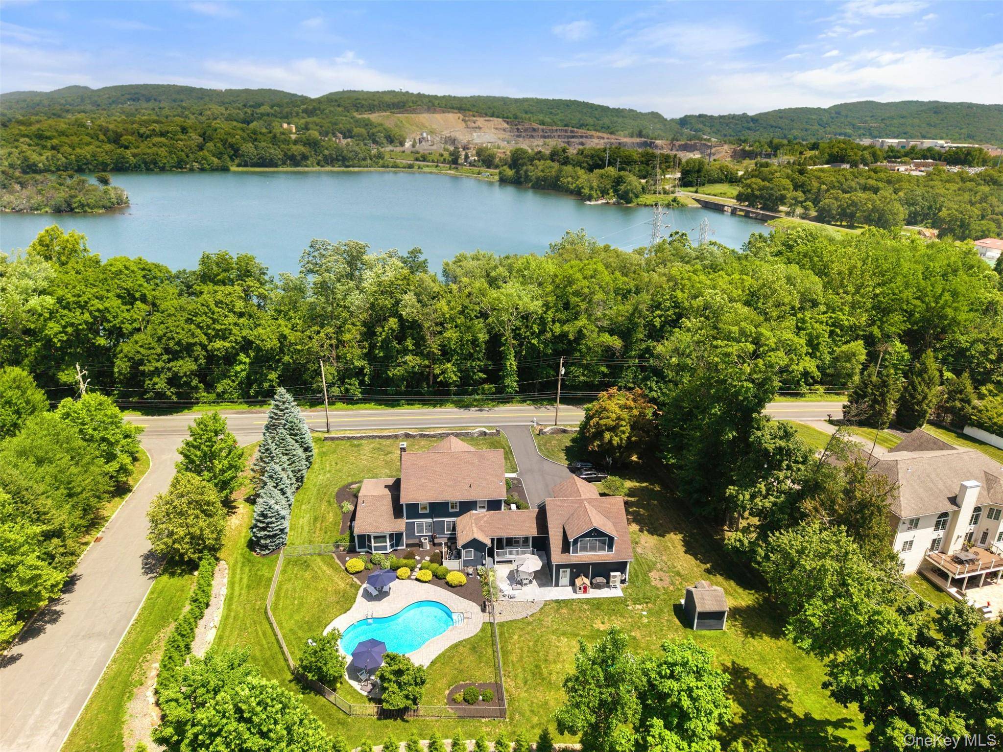 211 Strawtown RD, West Nyack, NY 10994