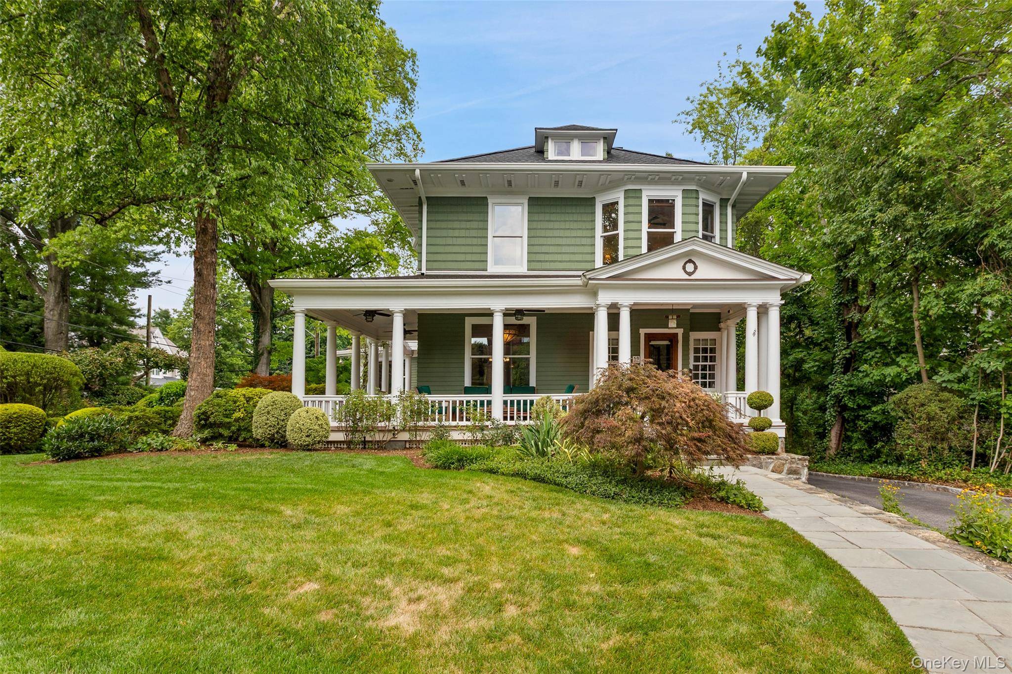 32 Lynden ST, Rye, NY 10580