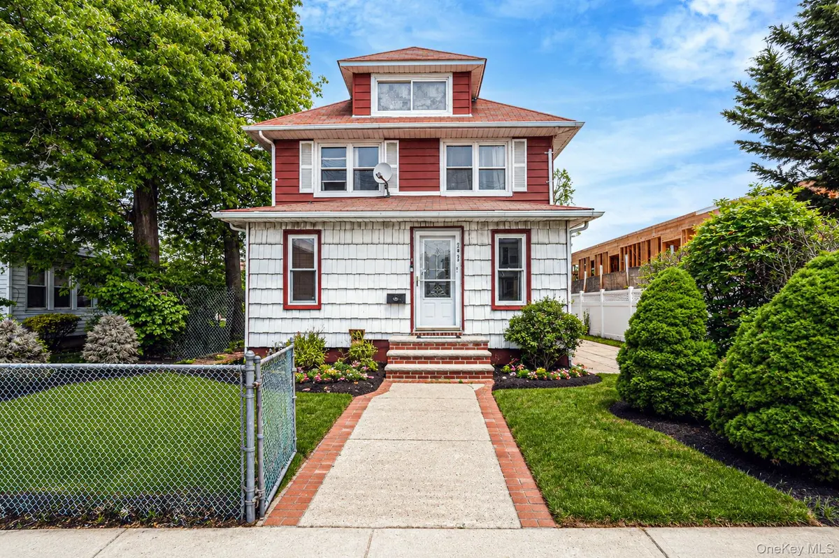 21823 139th AVE, Springfield Gardens, NY 11413