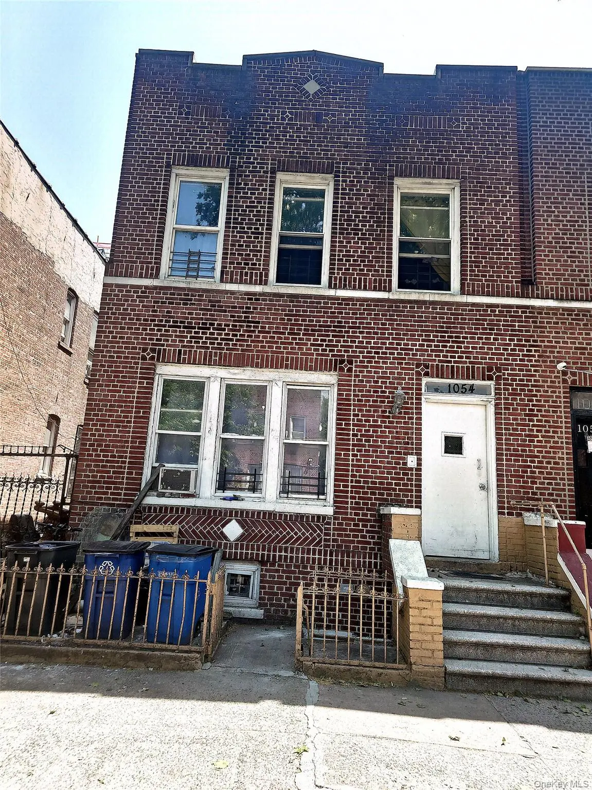 1054 Longfellow AVE, Bronx, NY 10459