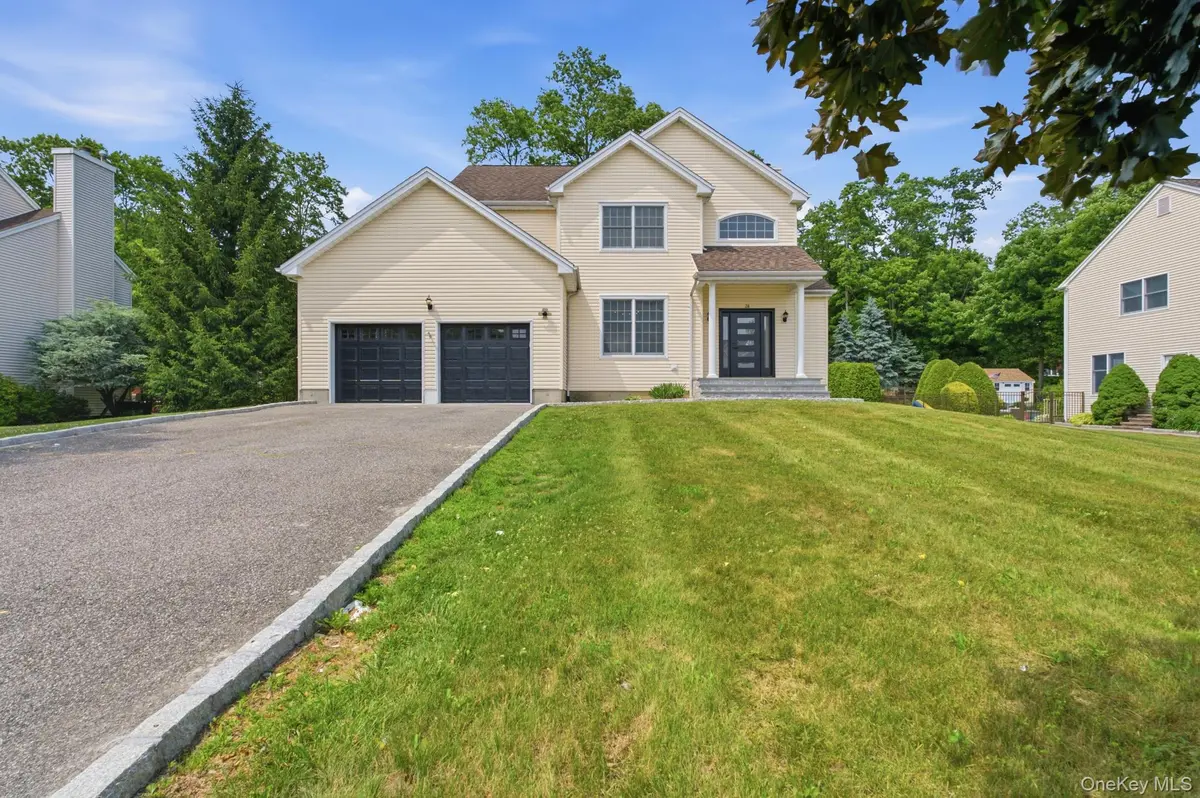 28 Hynard PL, Somers, NY 10505