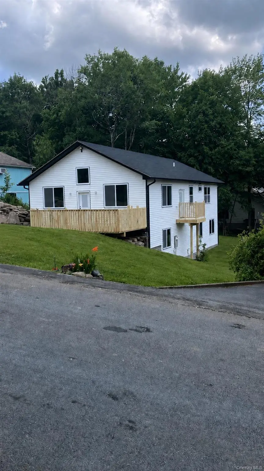 26 Timber Hill LN, South Fallsburg, NY 12779