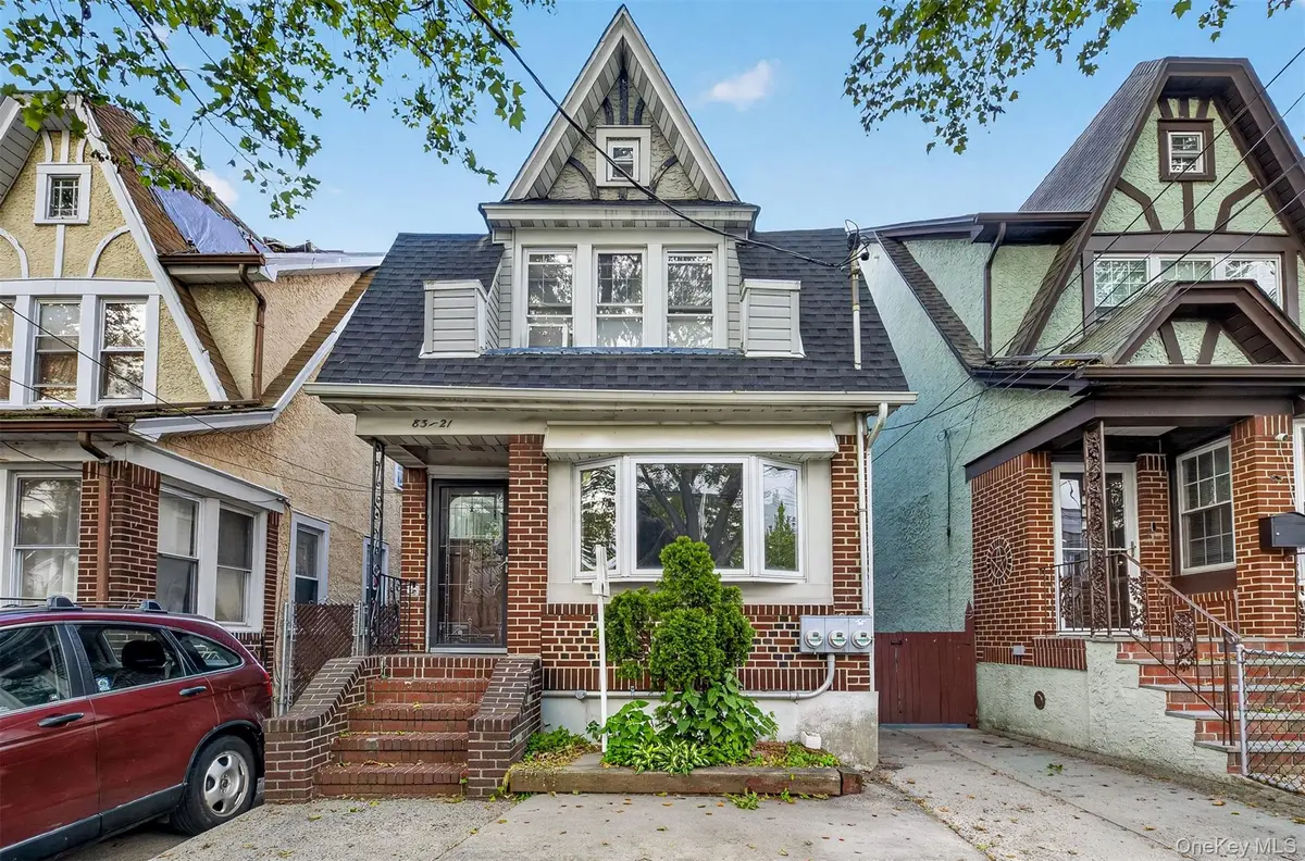 83-21 160th ST, Jamaica, NY 11432