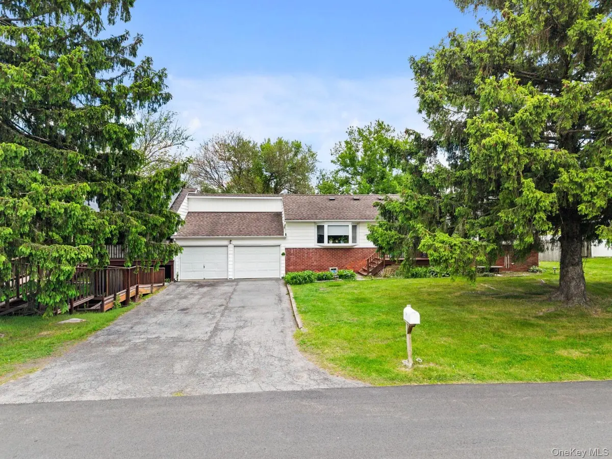 24 Walnut ST, Chester, NY 10918