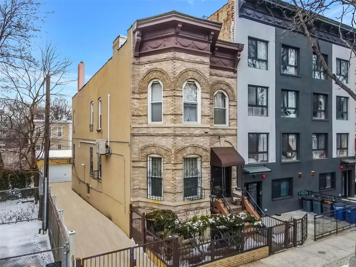 65 Granite ST, Brooklyn, NY 11207