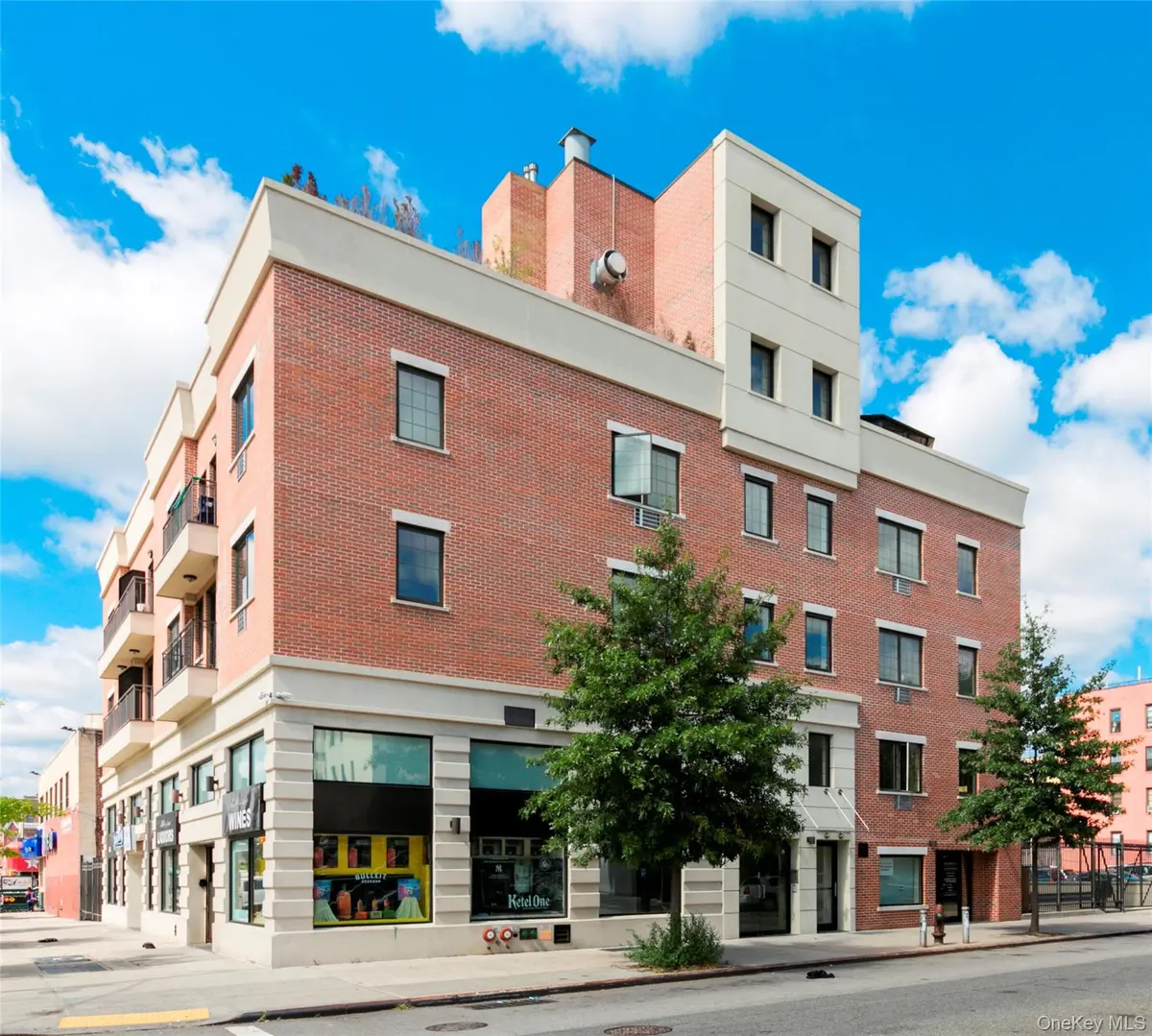 3286 41st ST #3F, Astoria, NY 11103
