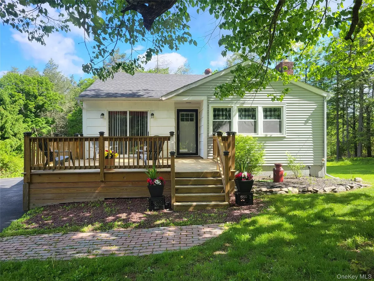 286 Dingle Daisy RD, Monticello, NY 12701