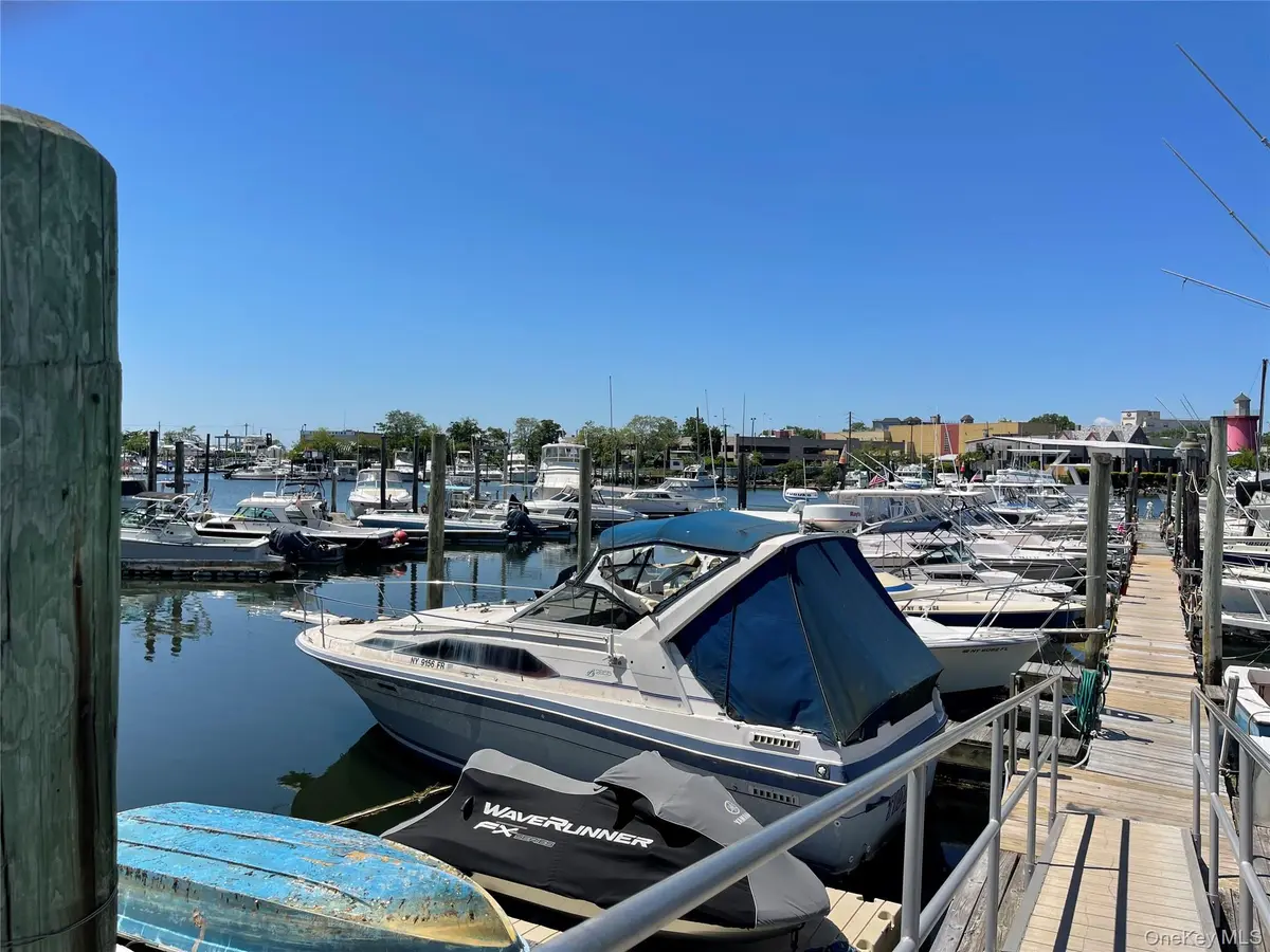 2 Kay CT, Brooklyn, NY 11229