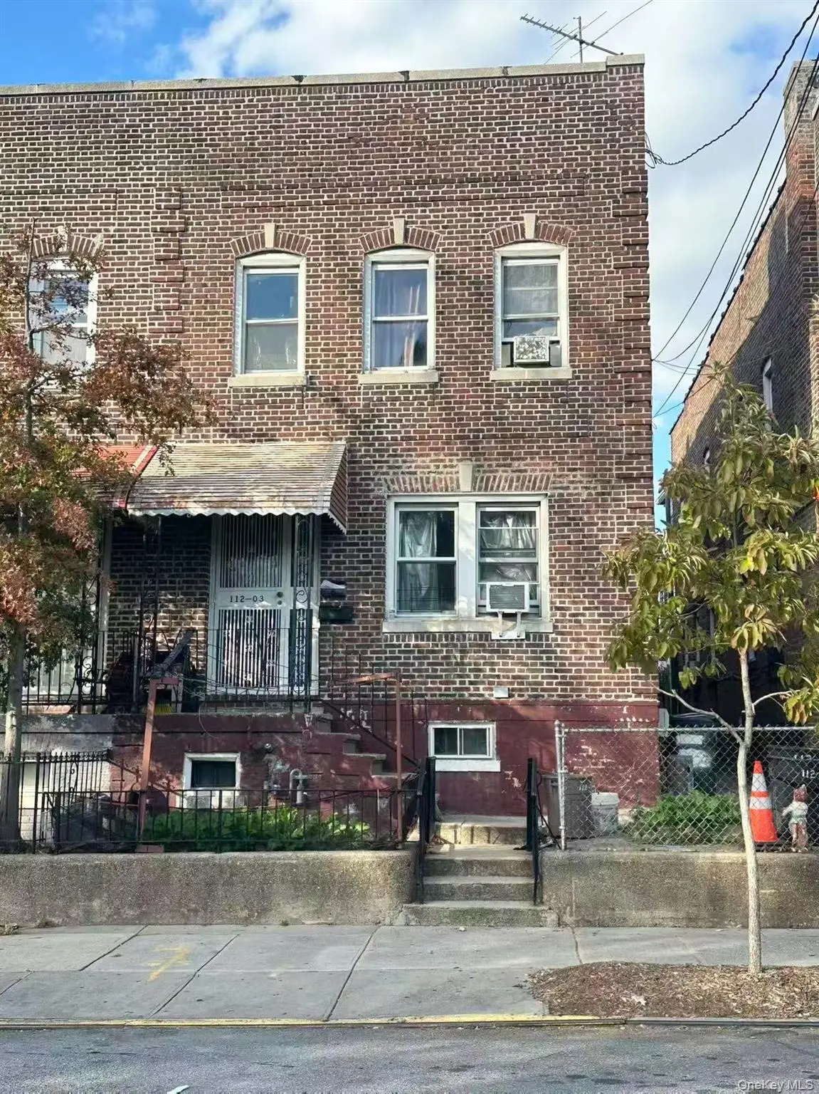 11203 15th AVE, College Point, NY 11356