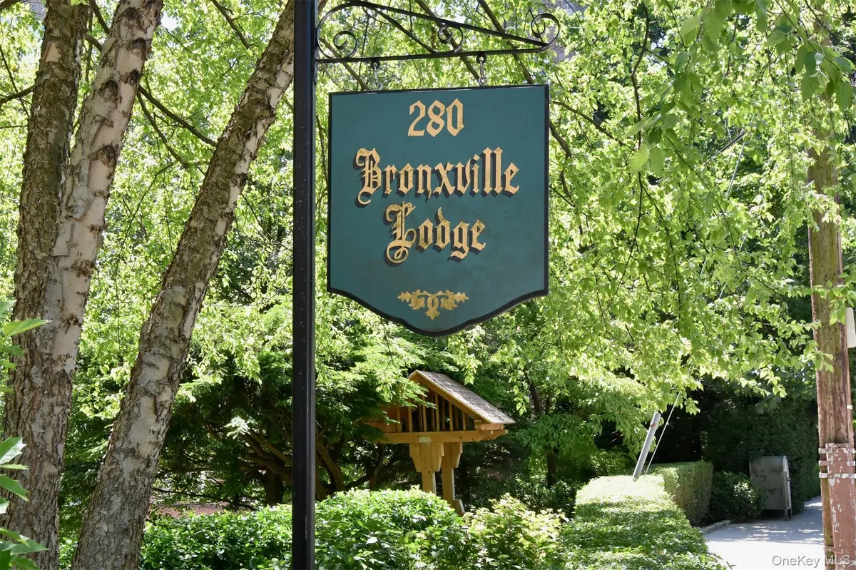 280 Bronxville RD #5W, Bronxville, NY 10708