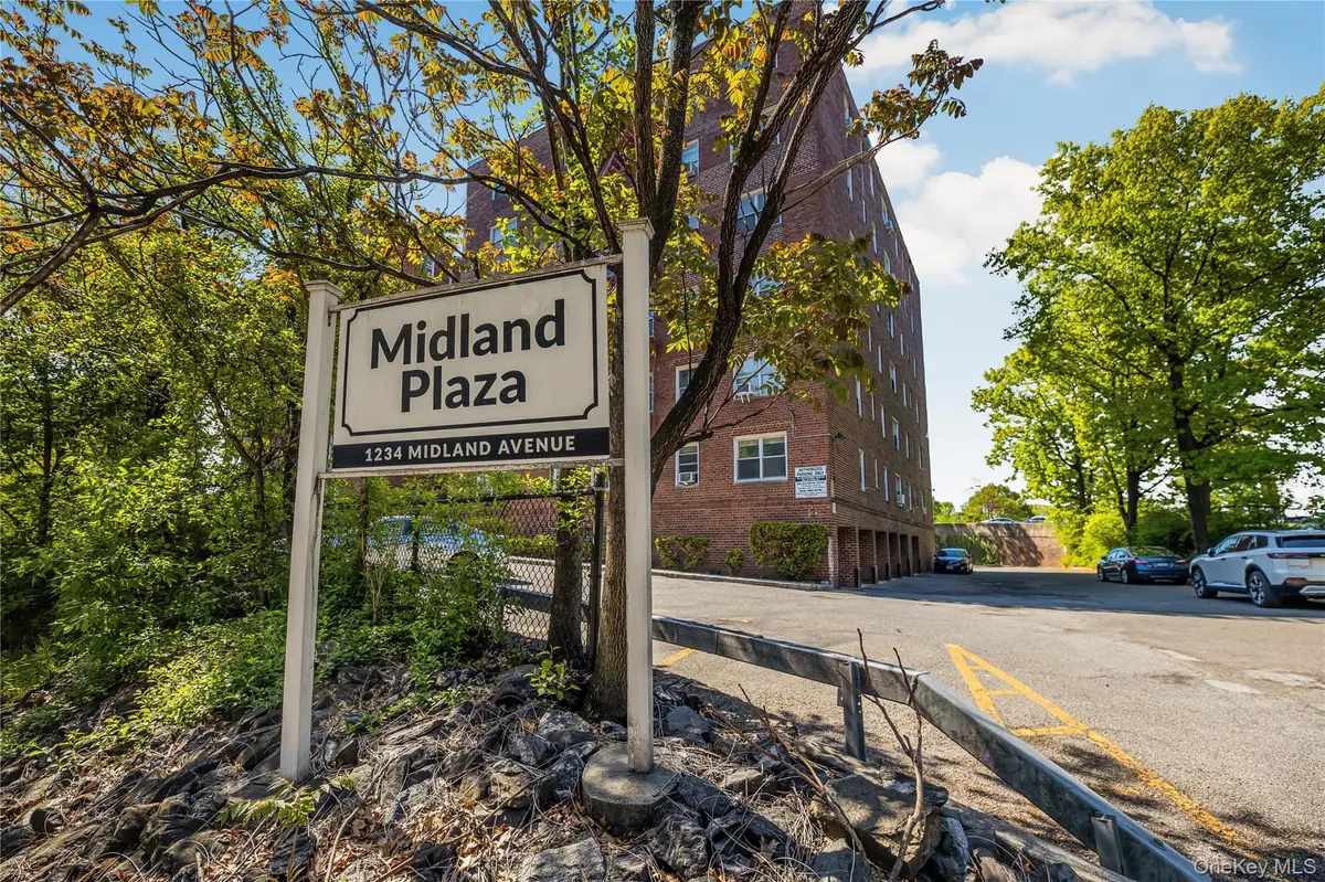 1234 Midland AVE #1c, Bronxville, NY 10708