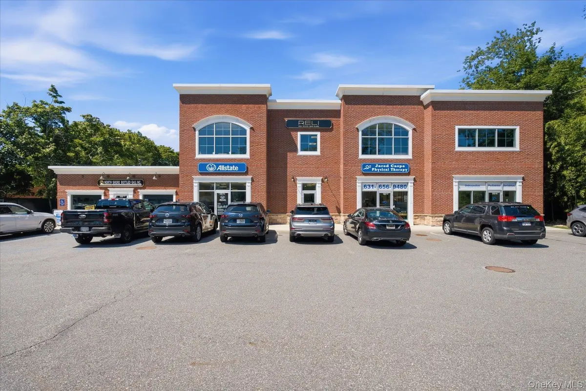 421 N Country RD #4, Saint James, NY 11780