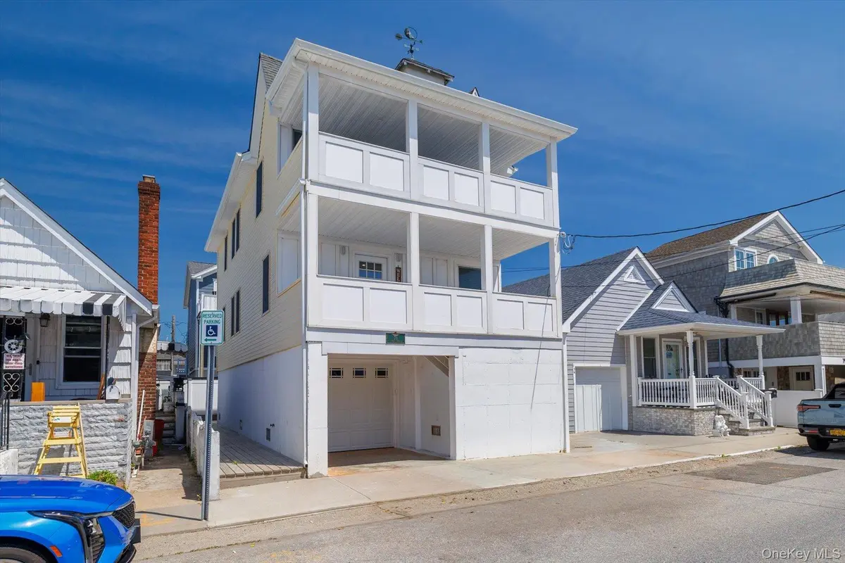 78 Oswego AVE, East Atlantic Beach, NY 11561