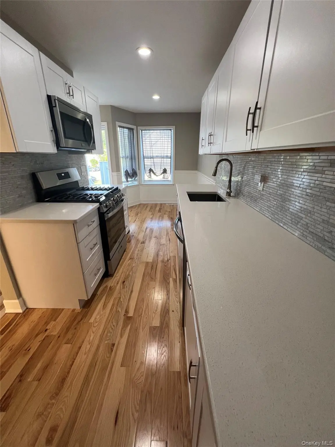 253 Windward DR, Port Jefferson, NY 11777