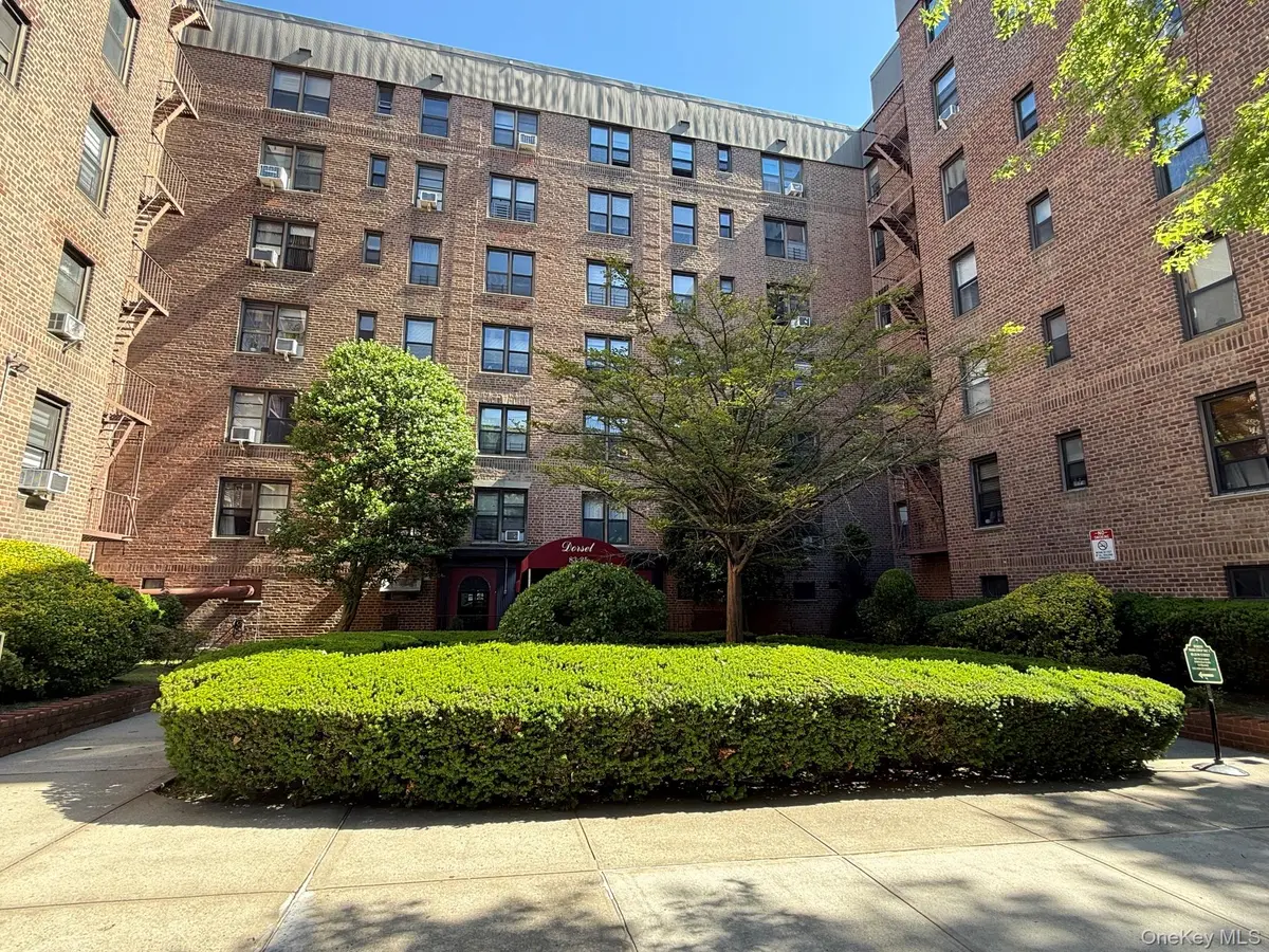 83-25 98th Street ST #6S, Woodhaven, NY 11421