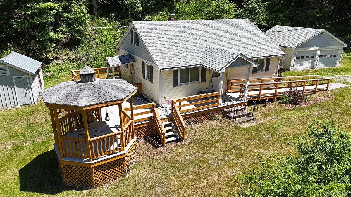441 County Road 94 Hankins, Hankins, NY 12741