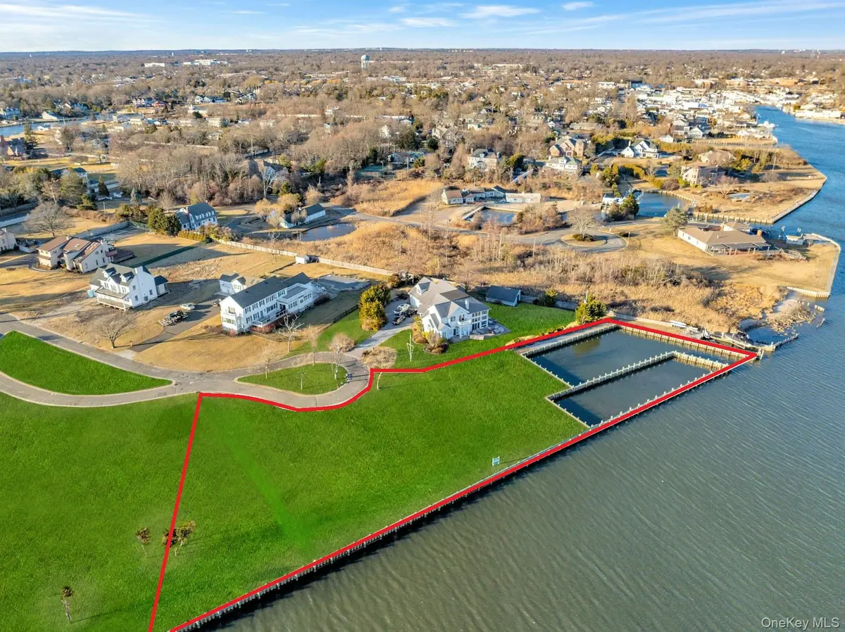 Lot 4 and Lot 11 Overlea CT, Bay Shore, NY 11706