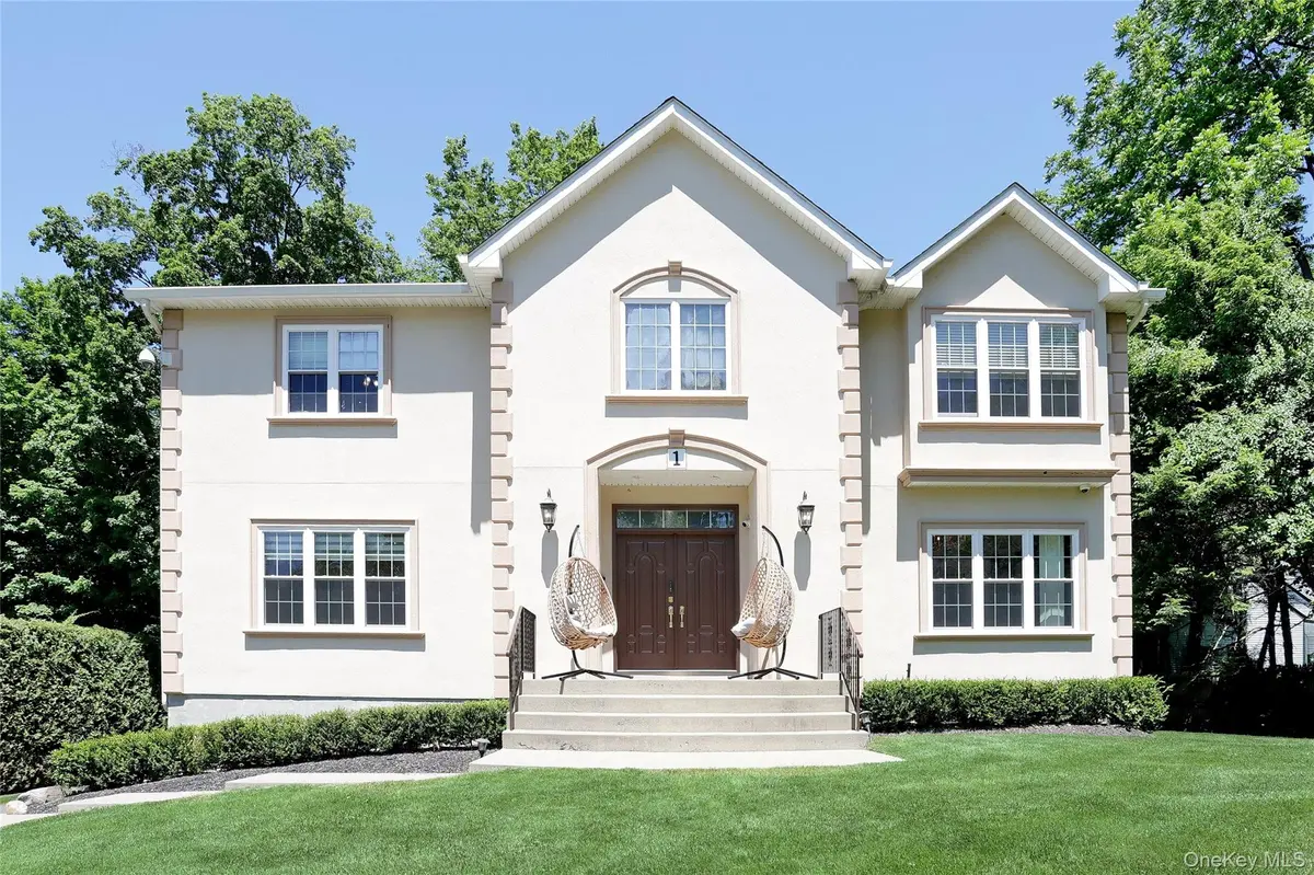 1 Greg Sikorsky DR, Monsey, NY 10952