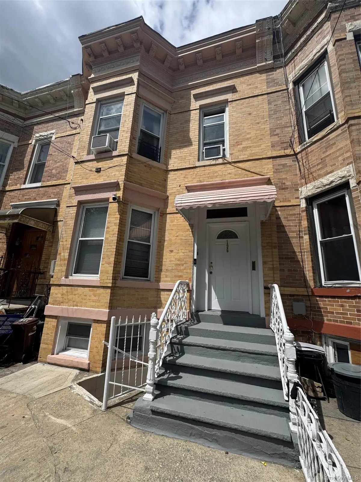 196 Grant AVE, Brooklyn, NY 11208
