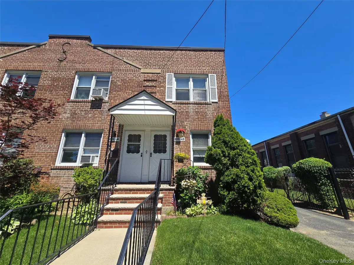 209-43 35 AVE #A, Bayside, NY 11361