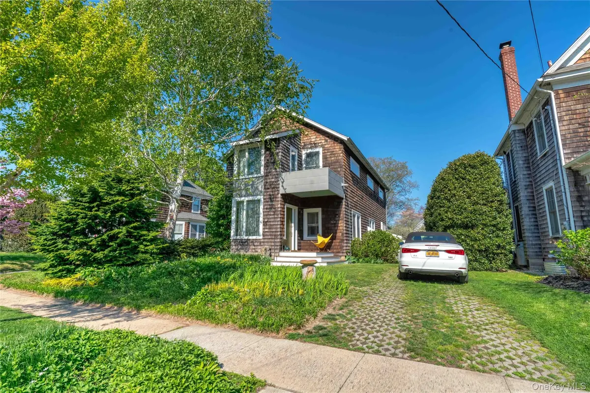306 6th ST, Greenport, NY 11944