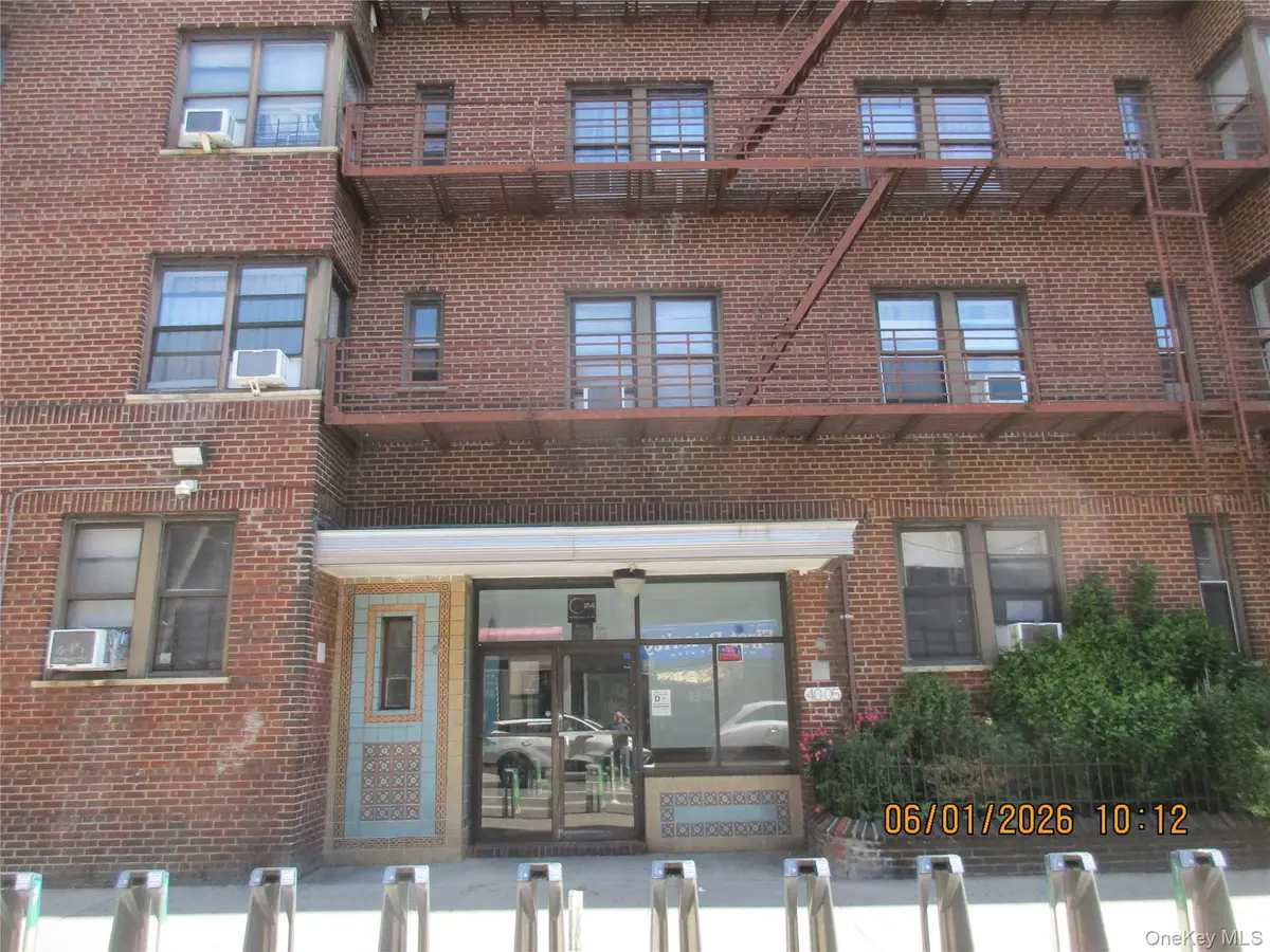 40-05 Ithaca ST #4M, Elmhurst, NY 11373
