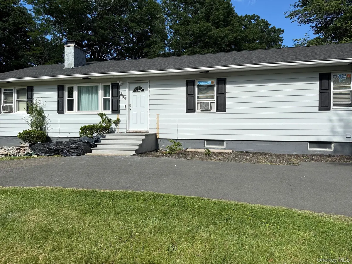 434 Nashopa RD, Bloomingburg, NY 12721