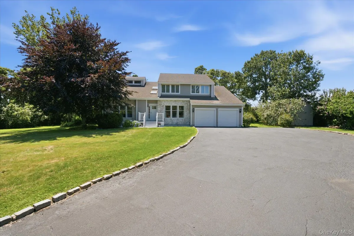 117 Southfield RD, Baiting Hollow, NY 11933