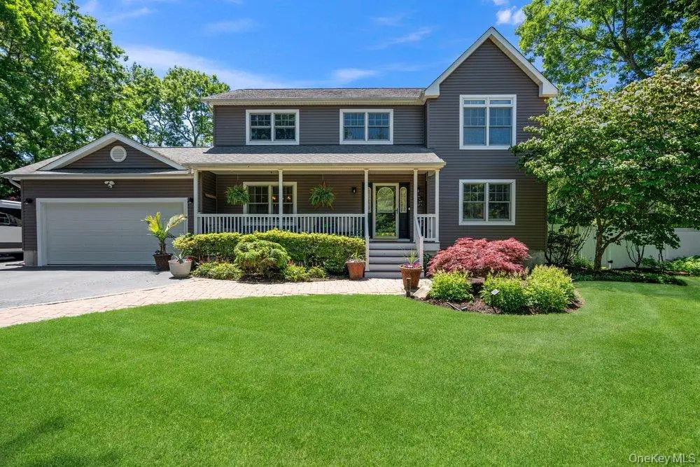 131 Jamaica AVE, Medford, NY 11763