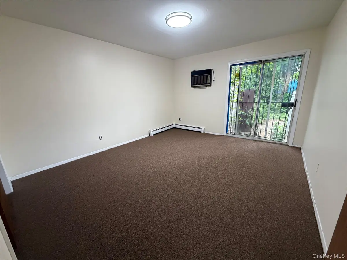 21707 134th RD, Springfield Gardens, NY 11413