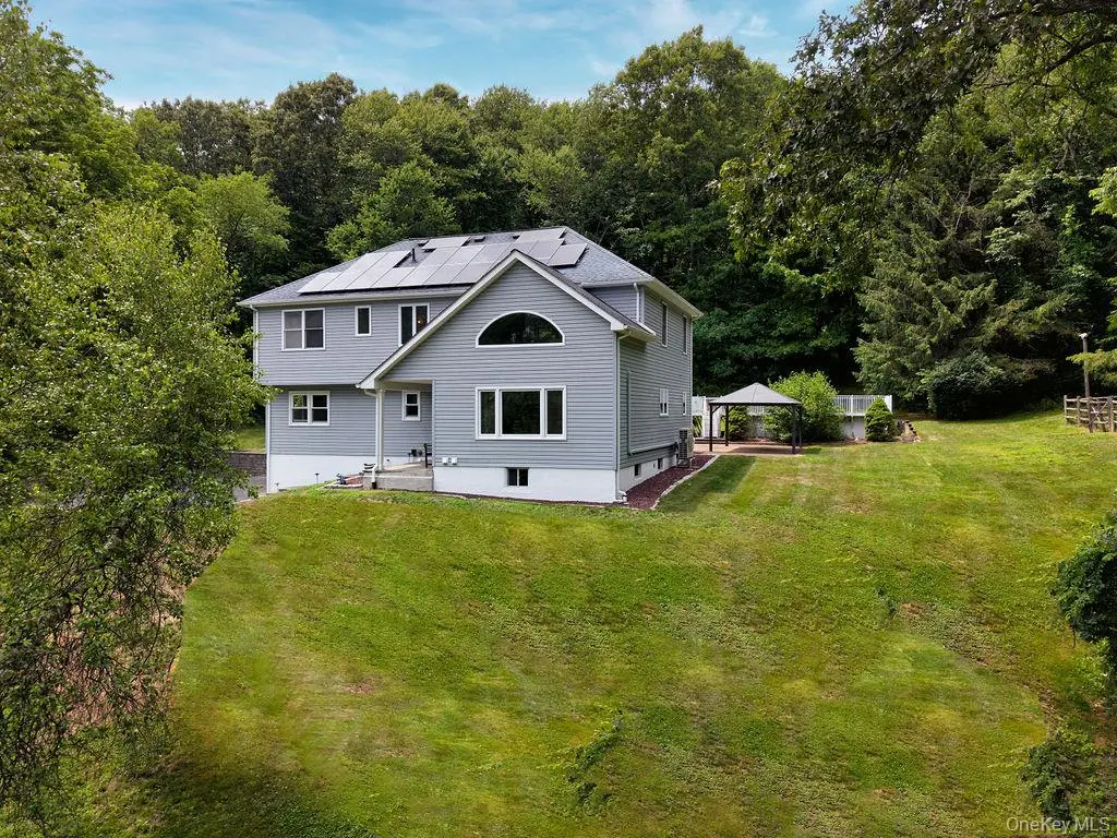 241 Leetown RD, Stormville, NY 12582