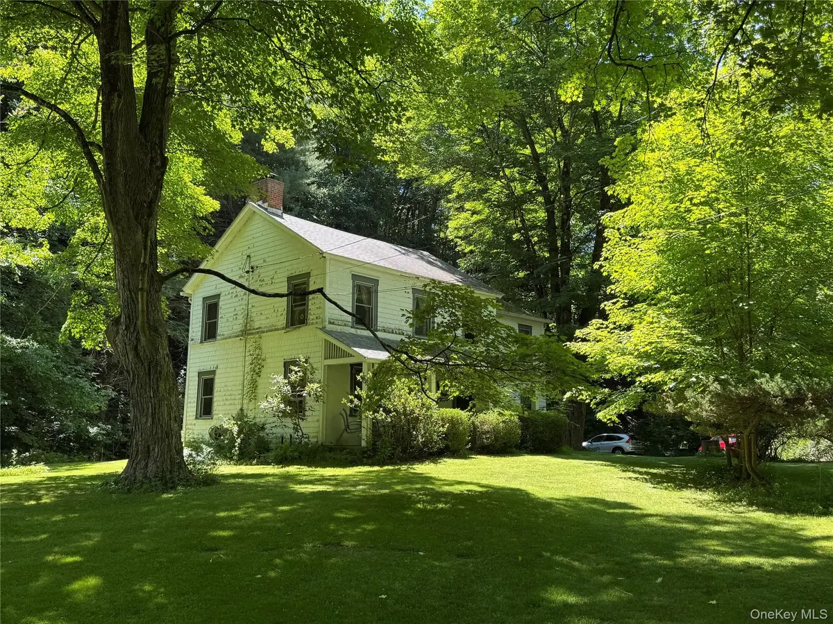 50 Mill RD, Cold Spring, NY 10516